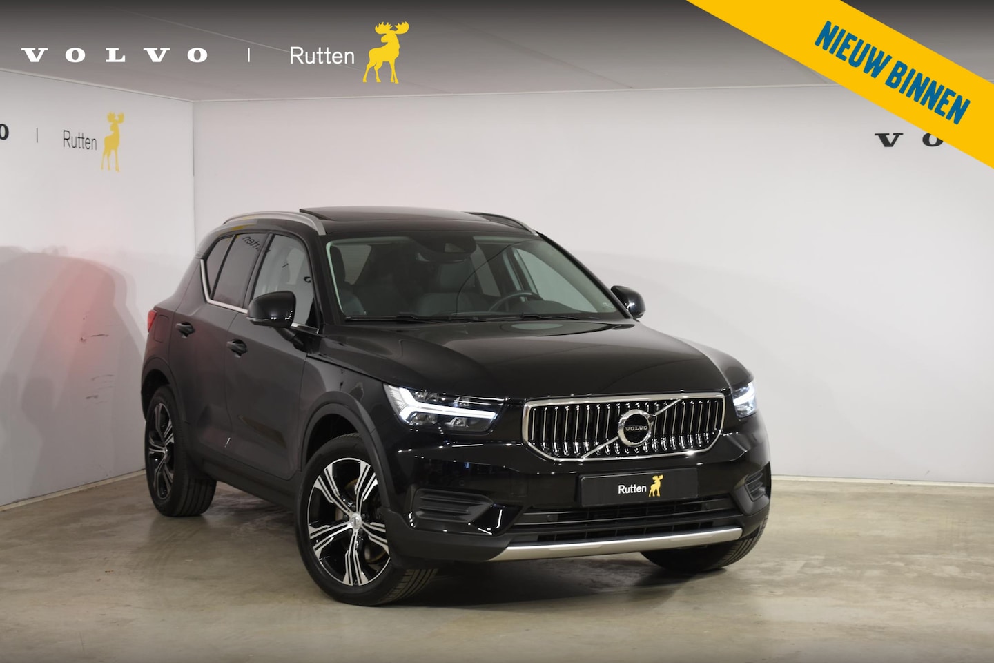 Volvo XC40 - T4 211PK Automaat Recharge Inscription Expression / Navigatie / Cruisecontrol / Panoramada - AutoWereld.nl