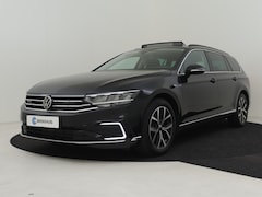 Volkswagen Passat Variant - 1.4 TSI PHEV GTE Business 218pk | Head up display | Trekhaak | 360 camera | Adaptief cruis