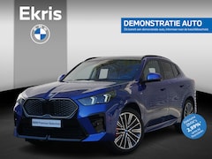 BMW iX2 - xDrive30 M Sportpakket Pro | Innovation Pack | Comfort Pack | Glazen panoramadak | Parking