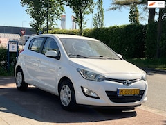 Hyundai i20 - 1.2i i-Catcher *AIRCO| 117.426KM
