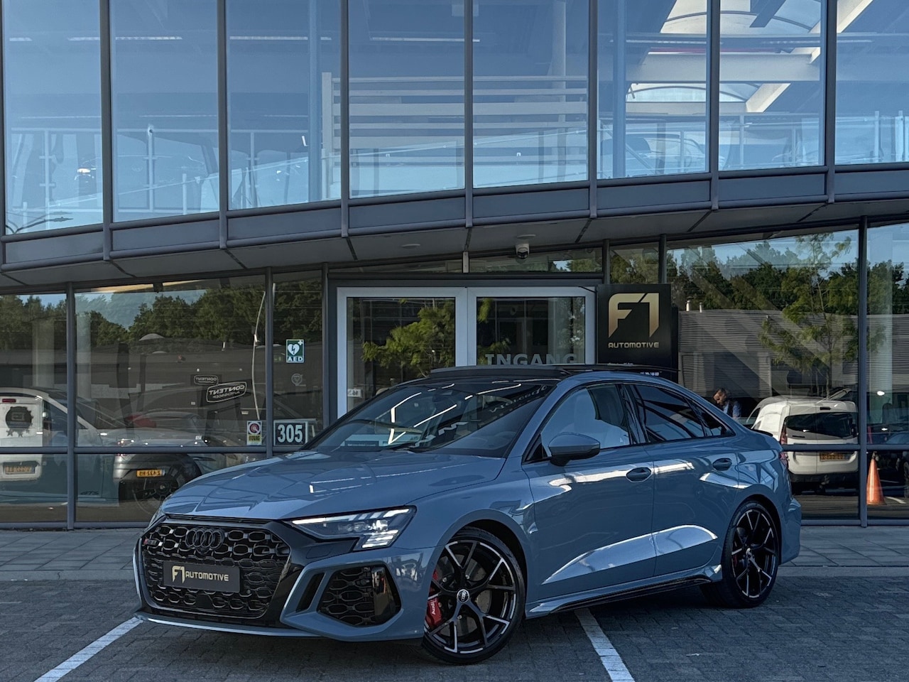 Audi RS3 - Limousine 2.5 TFSI Quattro Pano|Keramisch|Sfeer|B&O - AutoWereld.nl