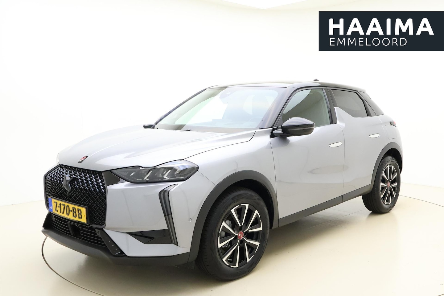 DS 3 - 1.2 PureTech Performance Line 130 PK Automaat | Navigatie | Keyless | Camera | Zwart dak | - AutoWereld.nl