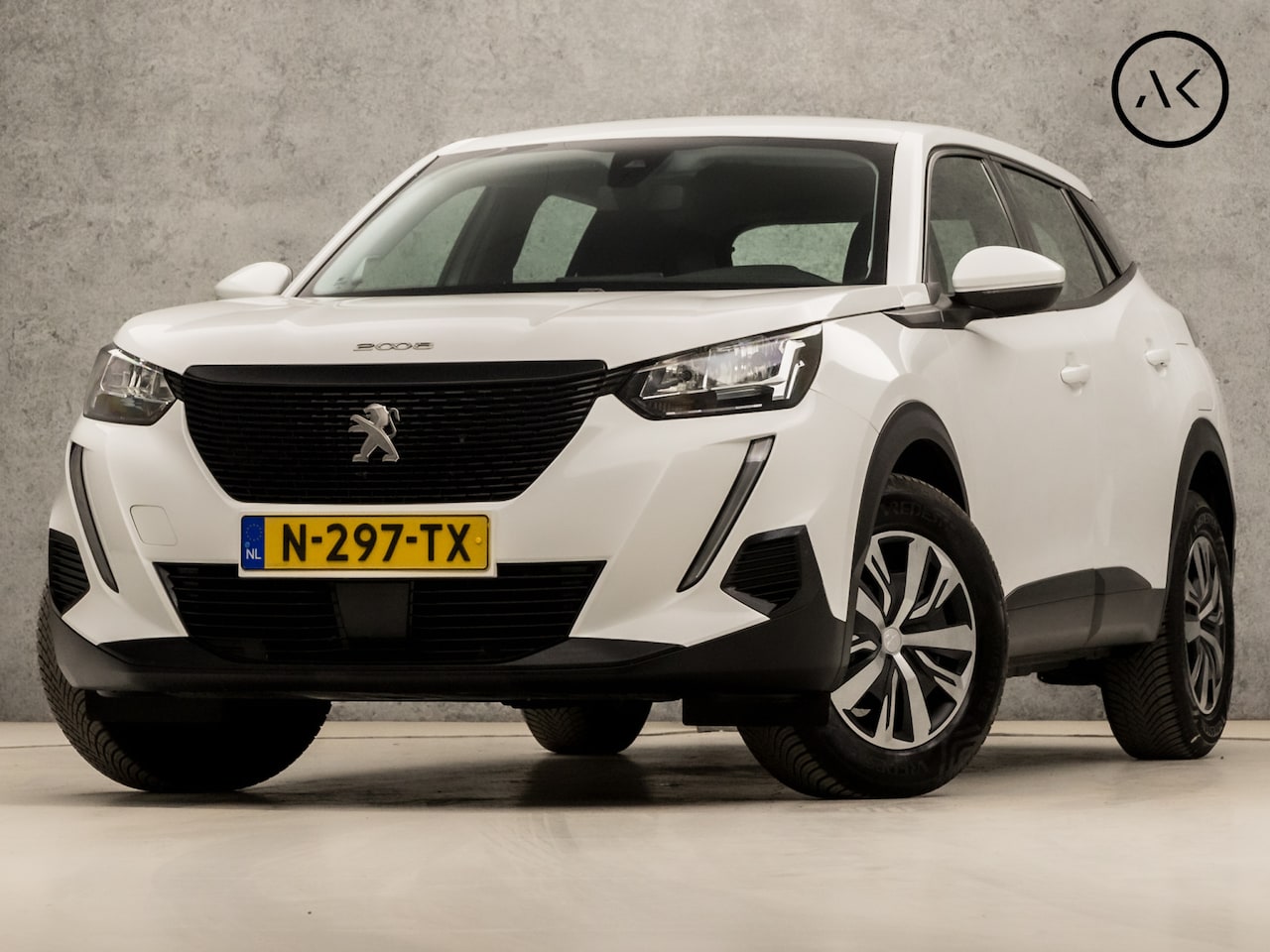 Peugeot 2008 - 1.2 PureTech Sport (APPLE CARPLAY, LANE ASSIST, SPORTSTOELEN, PARKEERSENSOREN, CRUISE, DAB - AutoWereld.nl