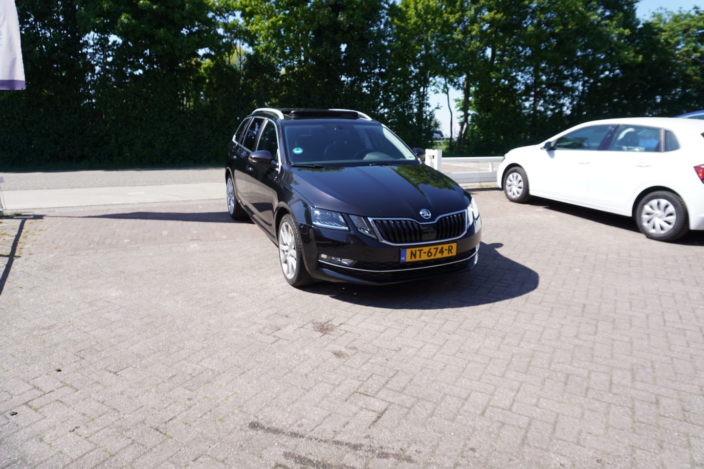 Skoda Octavia Combi - 1.0 TSI Greentech Style Business AUTOMAAT TREKHAAK STOELVERWARMING CARPLAY - AutoWereld.nl