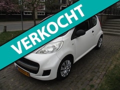 Peugeot 107 - 1.0-12V XR