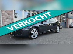 Volvo V60 - 1.6 T3 Kinetic Trekhaak Airco Cruise Control Navigatie Nette Auto