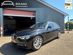 BMW 3-serie Touring - 318i Centennial Executive |LED Koplampen|PDC|Sport Line|Trekhaak|Automaat|NAP|Navi|Cruise