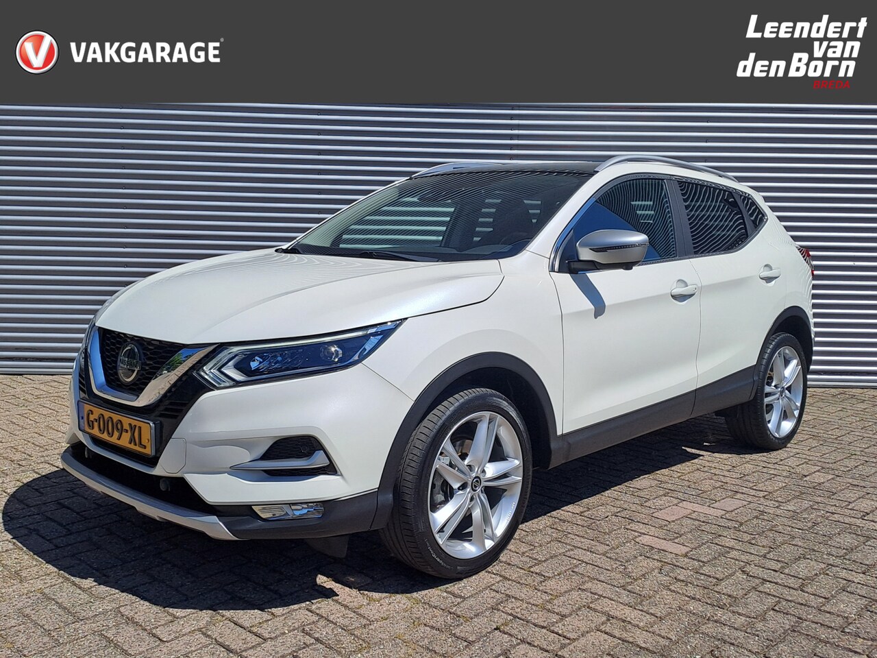 Nissan Qashqai - 1.3 DIG-T N-Motion | Panoramadak | Stoel Verw. | Navi | Camera - AutoWereld.nl