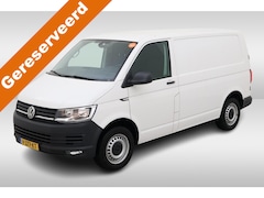 Volkswagen Transporter - 2.0 TDI L1H1 Comfortline 102 pk / Navigatie / PDC