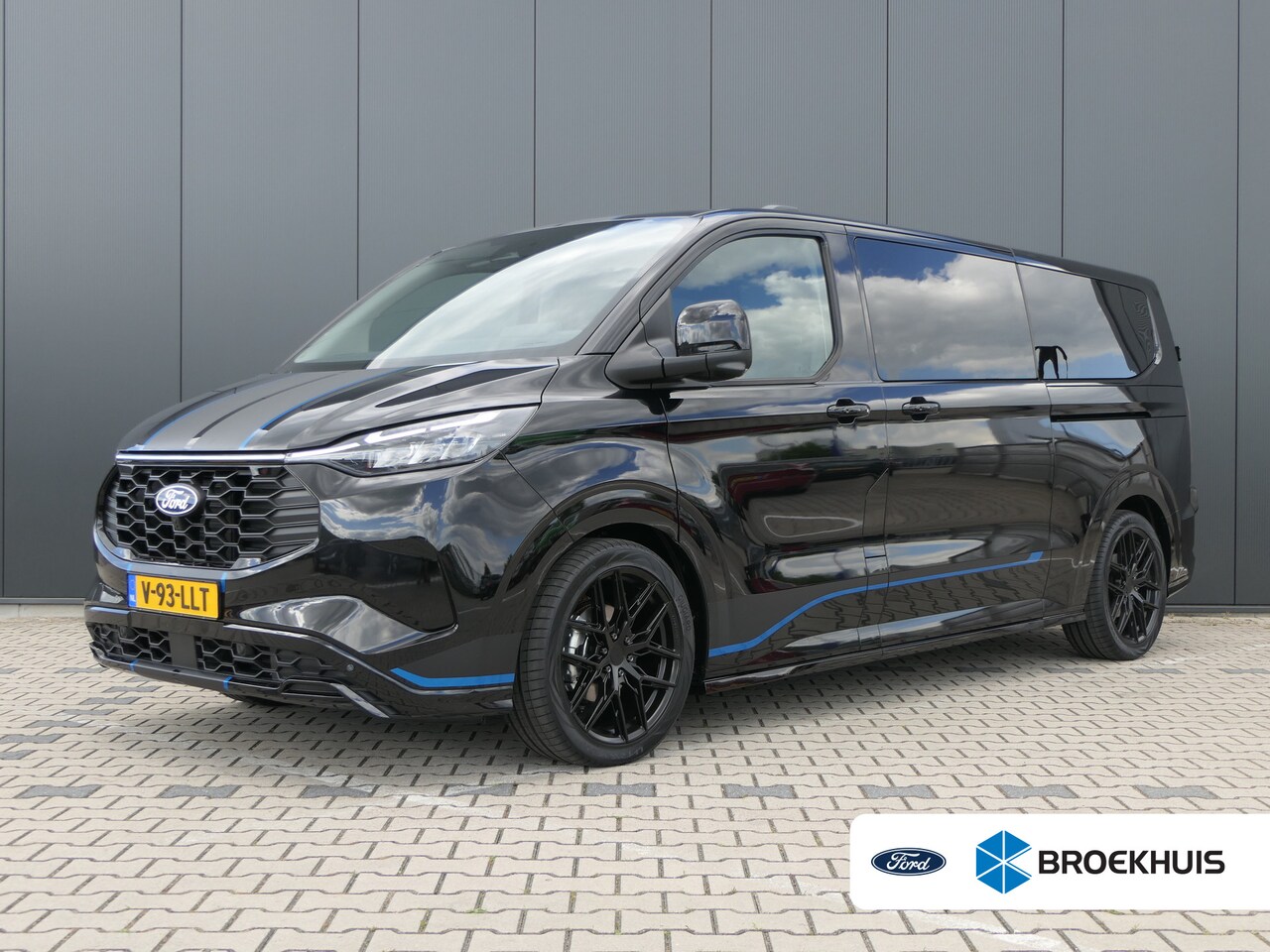 Ford Transit Custom - 320 2.5 PHEV L2H1 Sport DC | Dubbele Cabine | 20 Inch | Verlagingsset | Wegklapbare Trekha - AutoWereld.nl