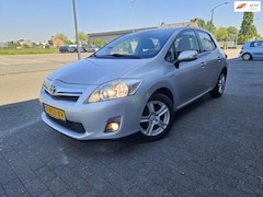 Toyota Auris - 1.8 Full Hybrid Executive Business GARANTIE