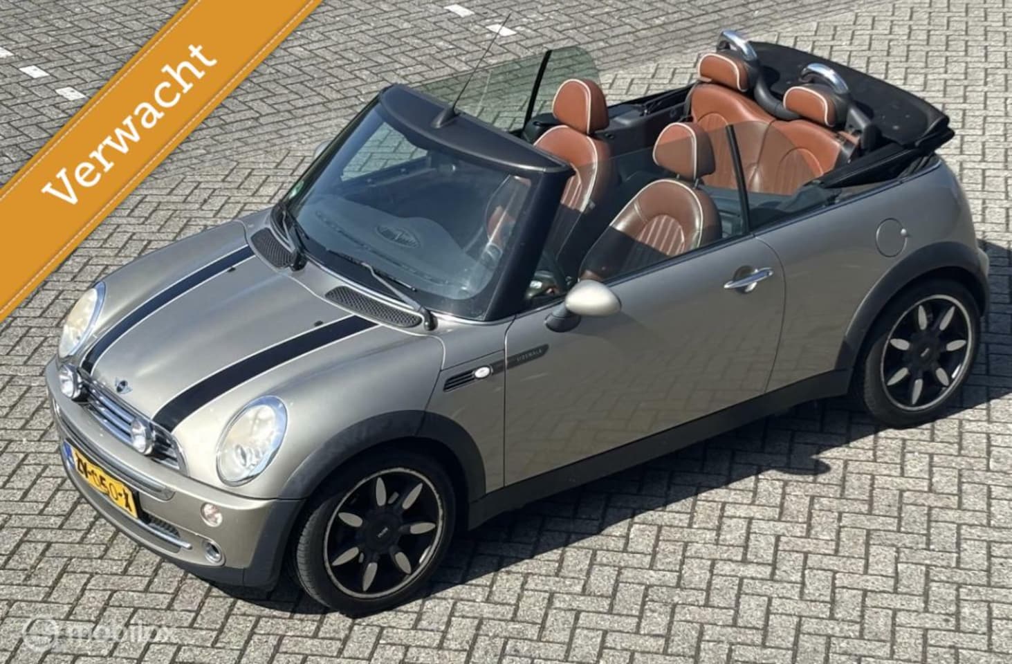 MINI Cabrio - 1.6 Cooper Sidewalk 1.6 Cooper Sidewalk - AutoWereld.nl