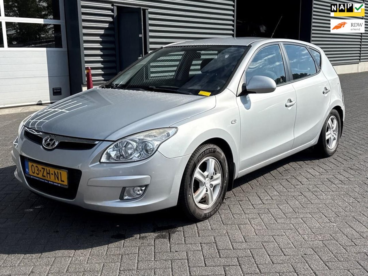 Hyundai i30 - 1.6i Dynamic Automaat, Airco, Cruise Control - AutoWereld.nl