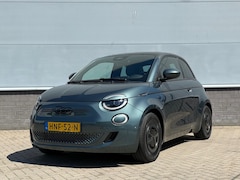 Fiat 500e - 42kWh 118pk Aut G. Armani Edition | Panorama Dak | Adaptieve Cruise | Carplay | Navigatie
