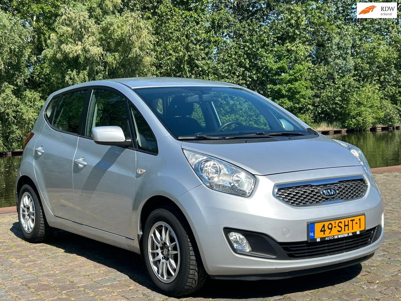 Kia Venga - 1.4 CVVT Seven 2e eigenaar dealer onderhouden achteruit camera cruis control navigatie - AutoWereld.nl