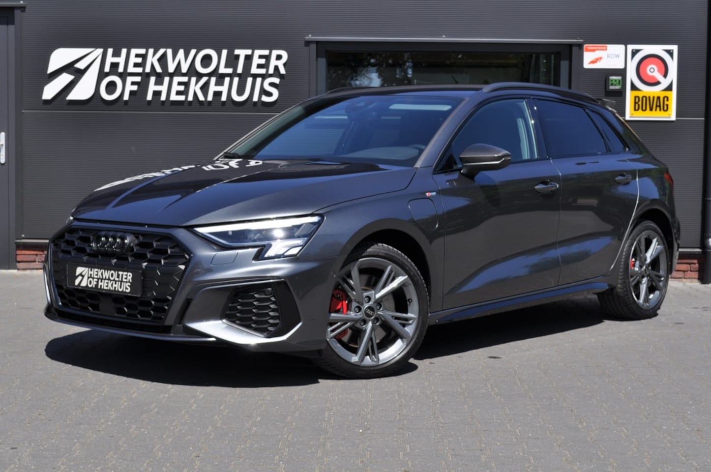 Audi A3 Sportback - 45 TFSI e 245 PK Sportback S line | Black Optik | Carbon | B - AutoWereld.nl