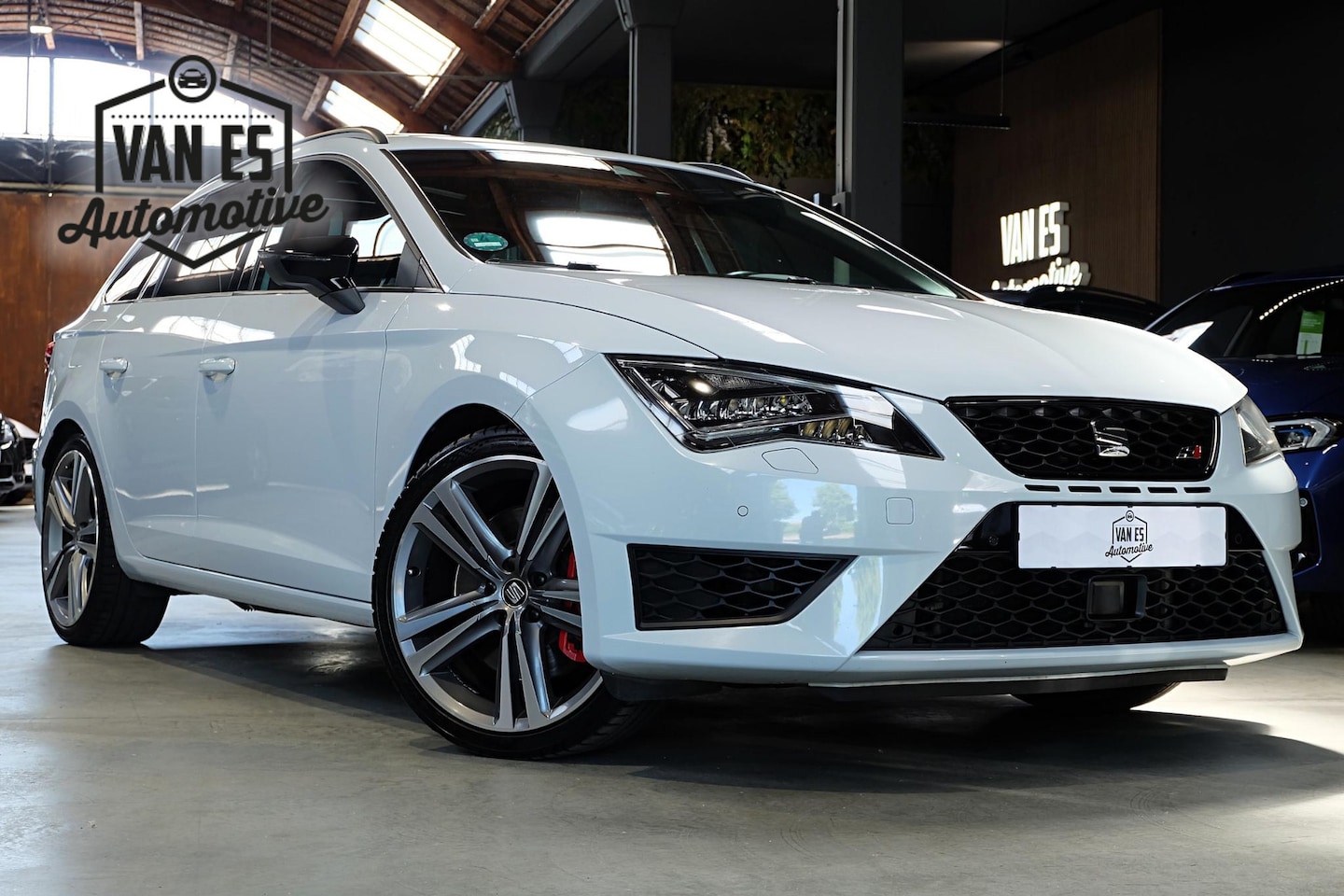 Seat Leon ST - 2.0 TSI Cupra 280 / Panodak / ACC / Klep uitlaat - AutoWereld.nl