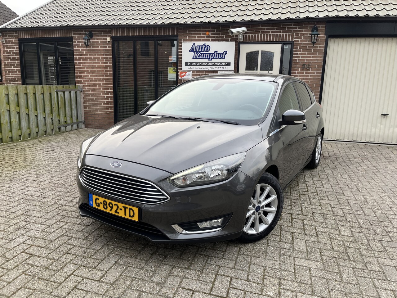 Ford Focus - 1.5 Titanium 150pk Trekhaak - AutoWereld.nl