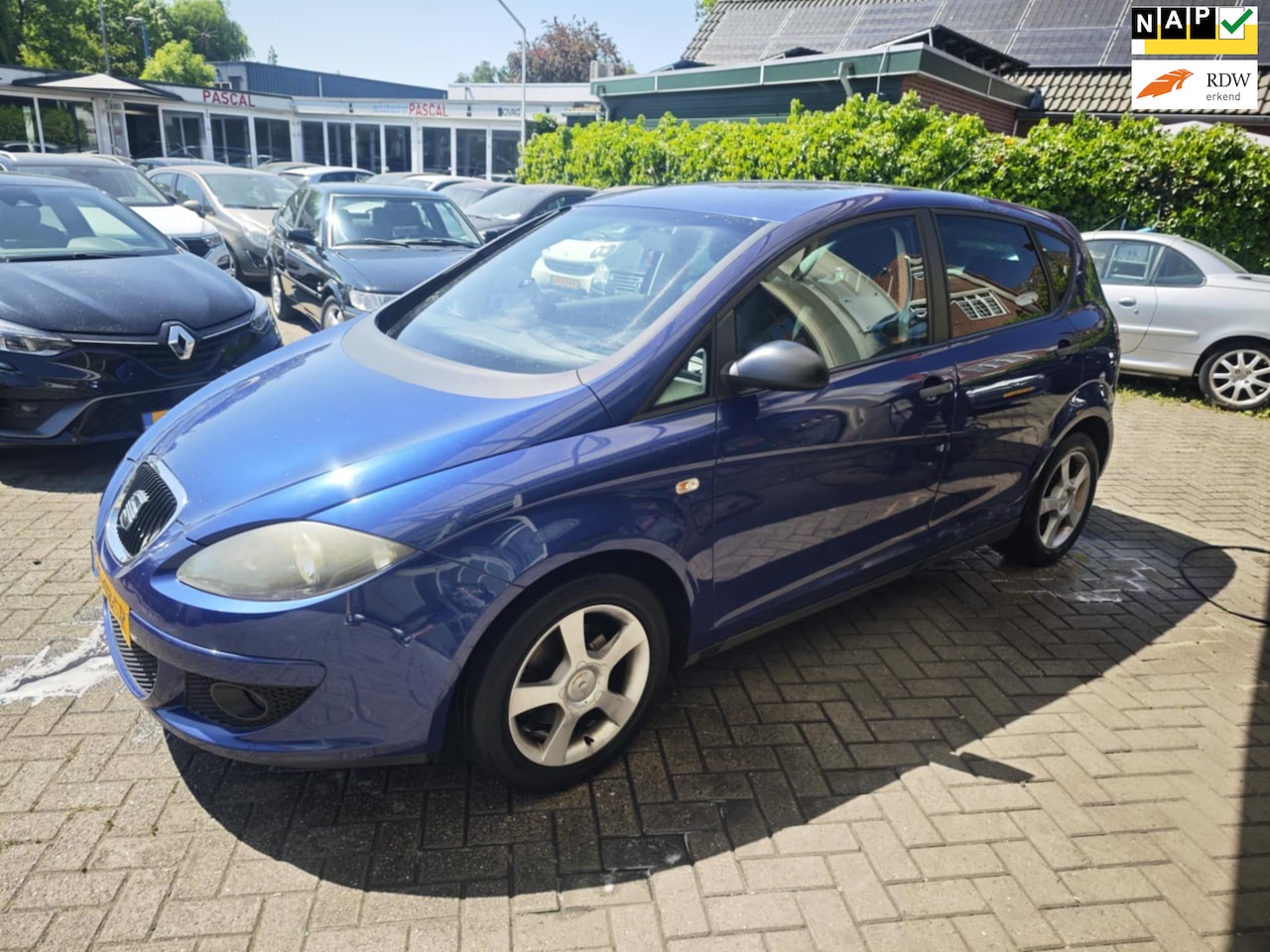 Seat Altea - 1.6 Reference-Airco-Elek.pakket-NAP! - AutoWereld.nl