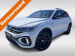 Volkswagen T-Roc - 1.5 TSI 150pk DSG R-Line / Panoramadak / Black Style / Trekhaak Afneembaar / Virtual Cockp