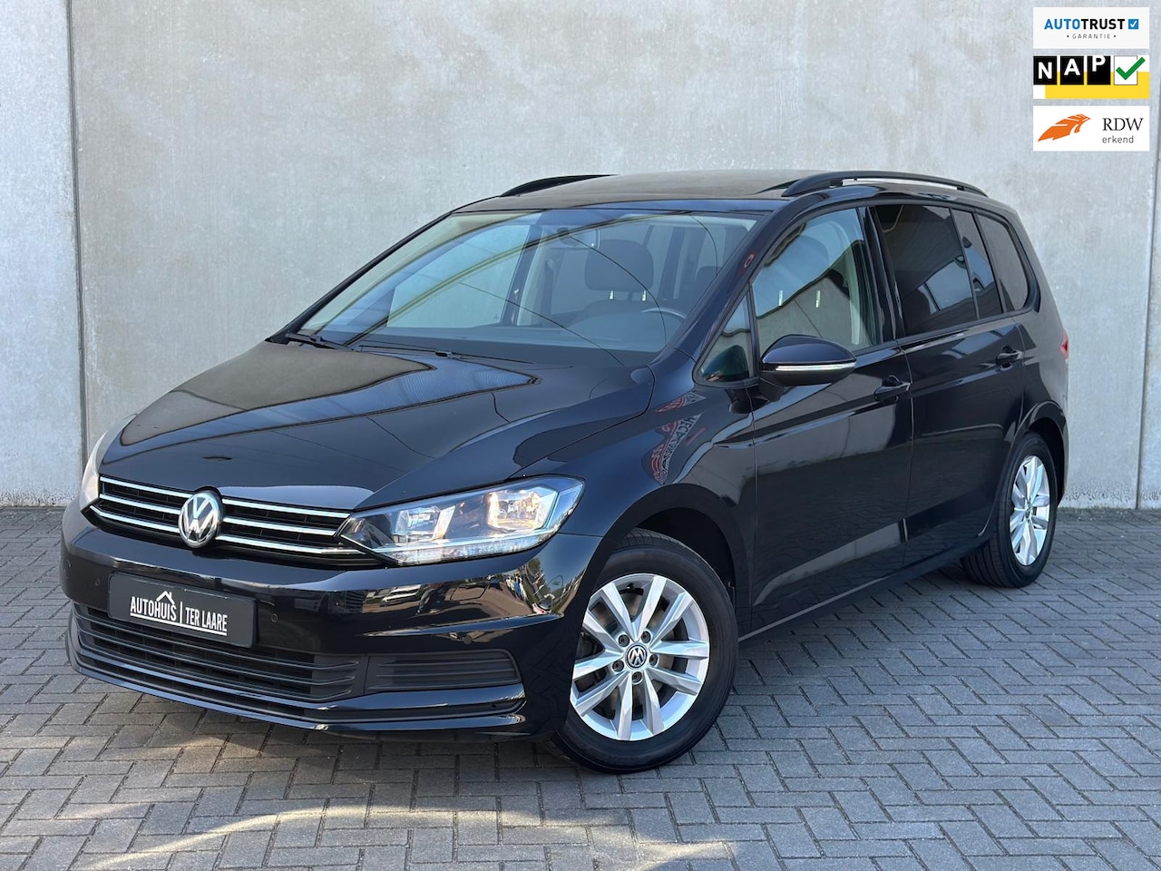 Volkswagen Touran - 1.4 TSI DSG 7P Pano Navi Carplay Cruise - AutoWereld.nl