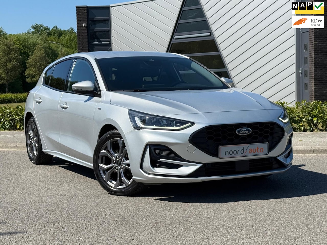 Ford Focus - 1.0 Hybrid ST Line Automaat | Clima | Navi | DAB | - AutoWereld.nl