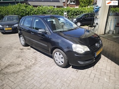 Volkswagen Polo - 1.2-12V Trendline-Airco-Elek.pakket-Multimedia