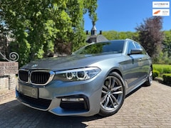 BMW 5-serie Touring - 530i M-Sport | Pano | Alcantara | Dealer Onderhouden |