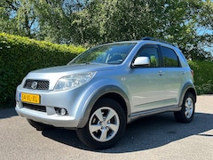 Daihatsu Terios - 1.5-16v Exclusive AWD | Airco | Trekhaak | 16" Velgen |