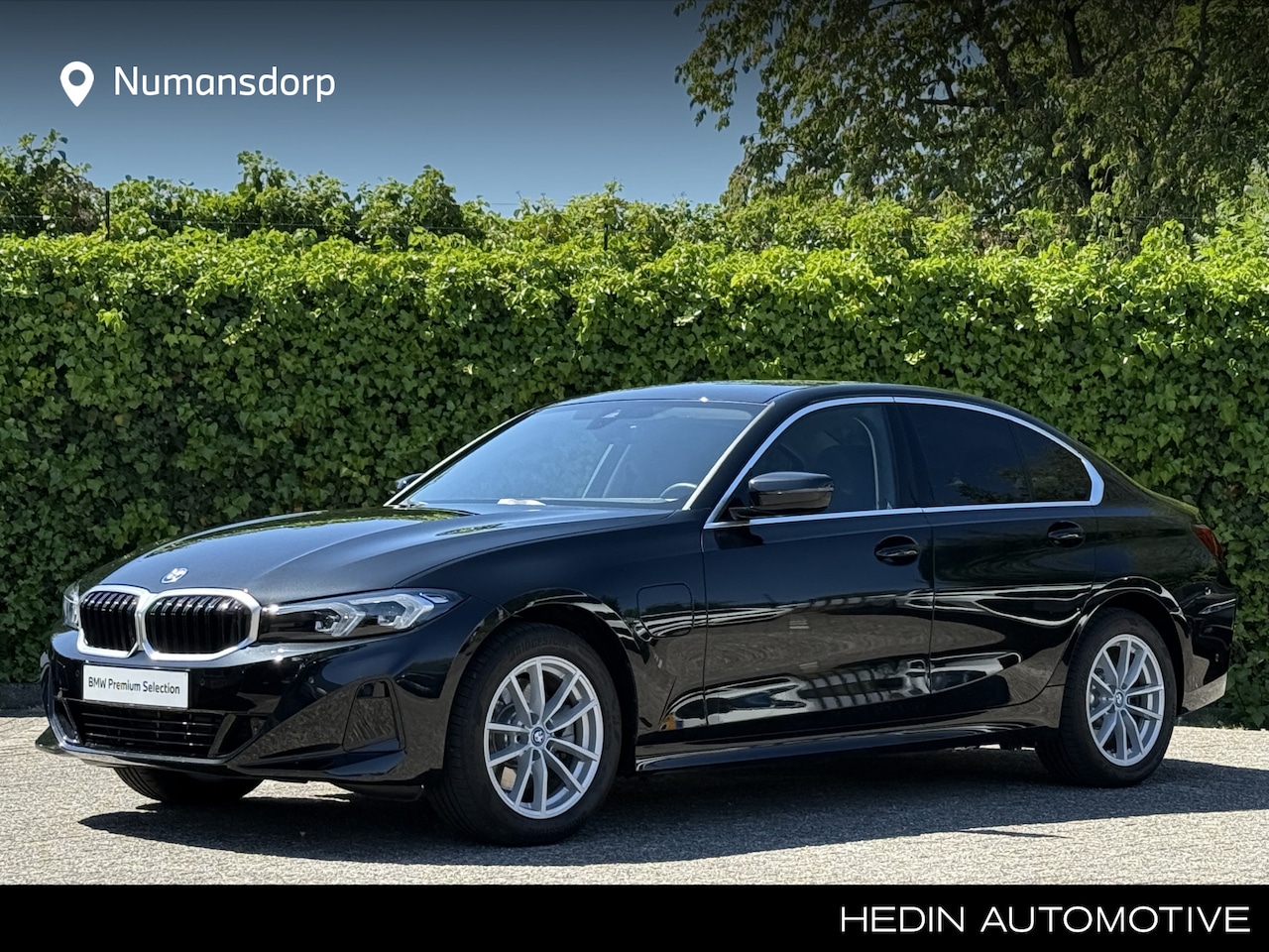 BMW 3-serie - Sedan 320e | BJ 2025 | High Exe | Camera | HiFi - AutoWereld.nl