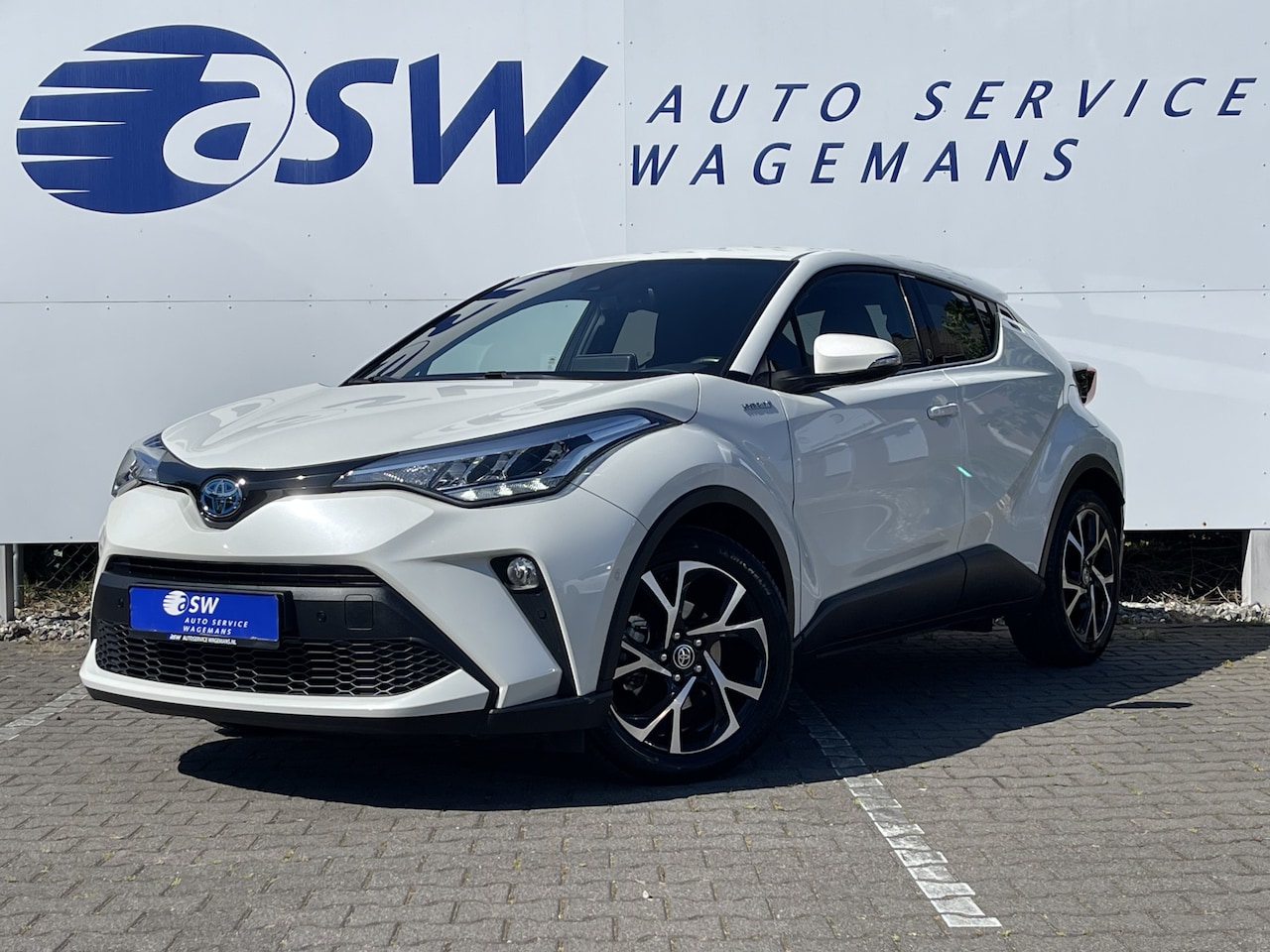 Toyota C-HR - 2.0 Hybrid Team D | CarPlay | Parelmoer | Camera | ACC | LED | DAB+ | Keyless | 18 inch - AutoWereld.nl