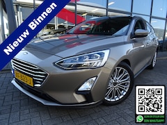 Ford Focus Wagon - 1.0 EcoBoost Titanium Business Wagon | AUTOMAAT | PANORAMADAK | NAVIGATIE | CAMERA |