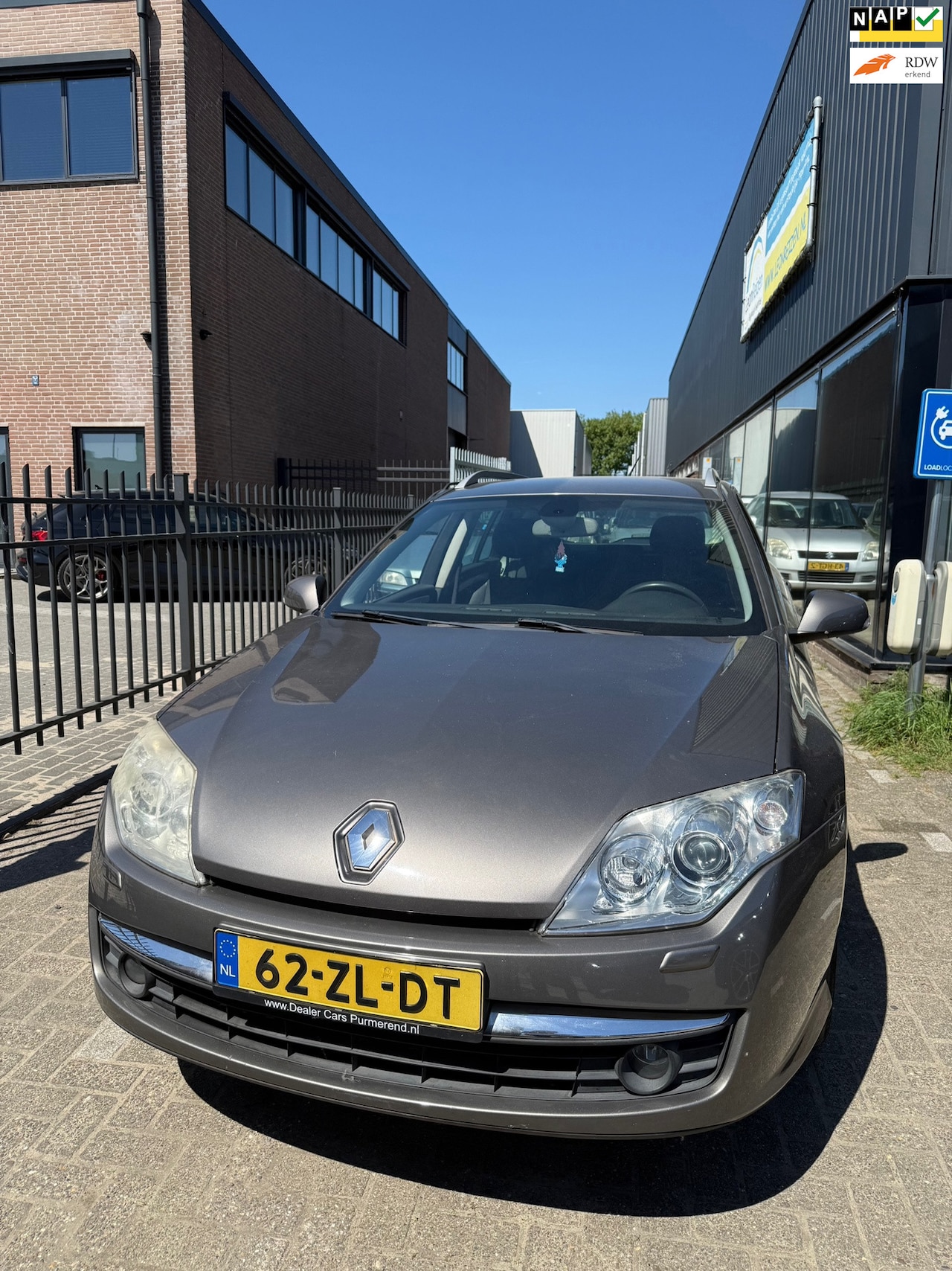 Renault Laguna Estate - 2.0 16V Dynamque 2.0 16V Dynamque - AutoWereld.nl