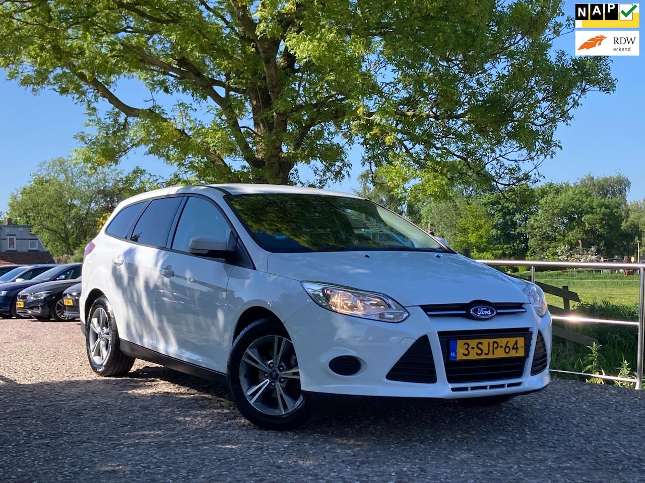 Ford Focus Wagon - 1.0 EcoBoost Edition | Cruise + Airco nu € 3.975,-!!! - AutoWereld.nl