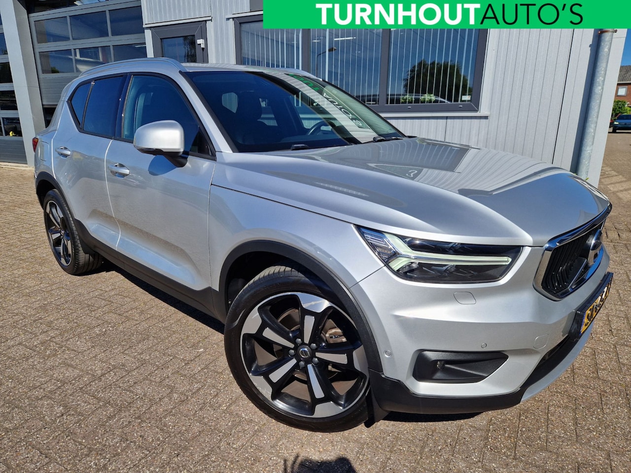 Volvo XC40 - 2.0 T5 AWD Intro Edition Panorama | Harman Kardon | 360 Cam | Scandinavian - AutoWereld.nl