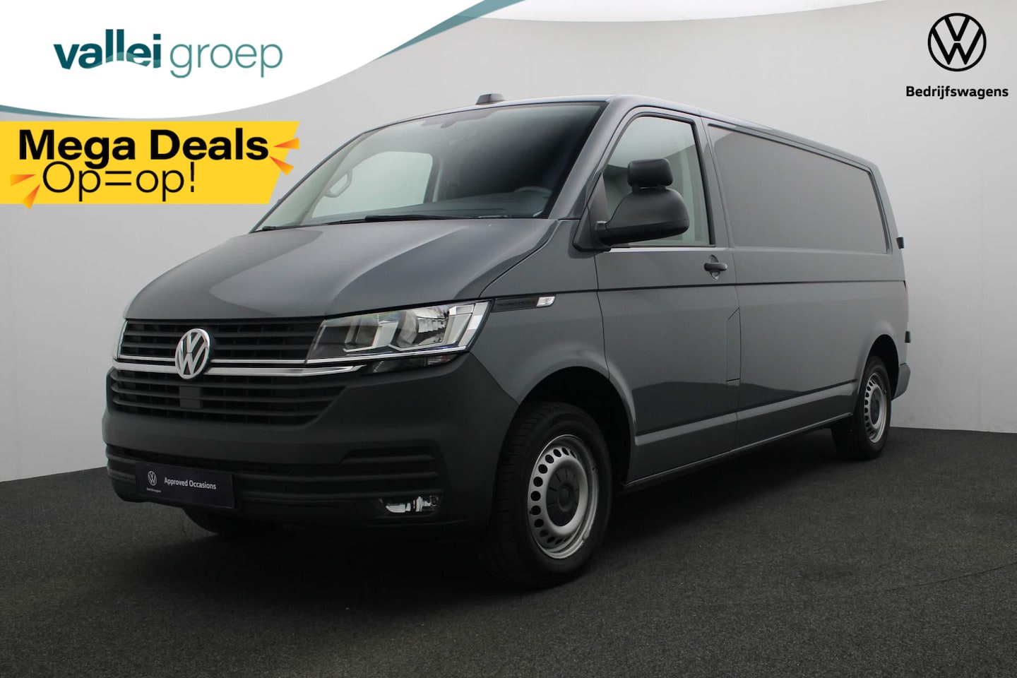 Volkswagen Transporter - 2.0 TDI 110PK L2H1 28 | Trekhaak | 3-zits | Parkeersensoren achter | Apple Carplay / Andro - AutoWereld.nl