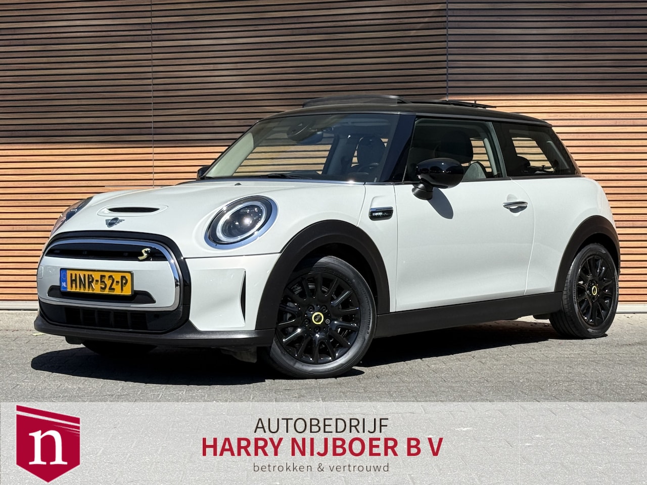MINI Mini-Electric - MINI COOPER SE Edition Camden Panodak / Navi / Camera / Carplay / LED - AutoWereld.nl
