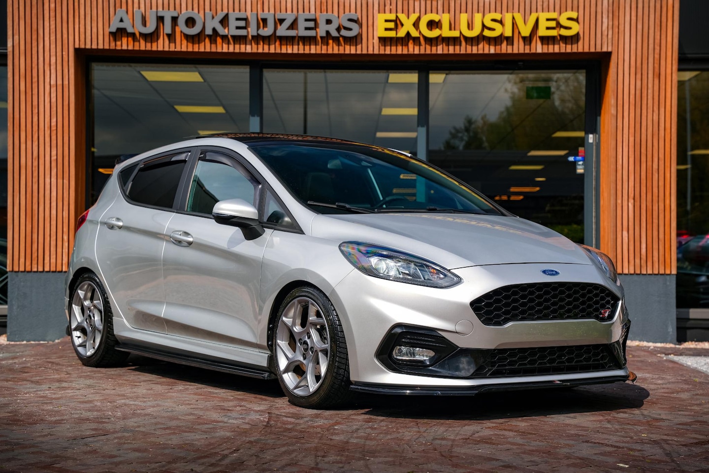 Ford Fiesta - ST Panoramadak Recaro PDC Carplay Maxton Design LED Stoelverw. - AutoWereld.nl