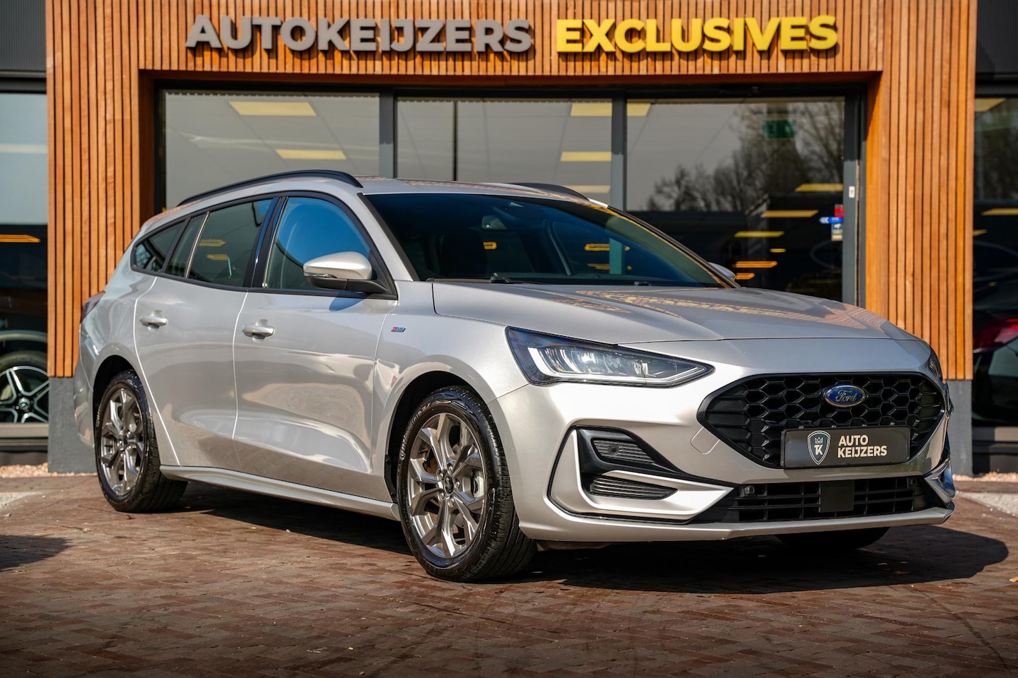 Ford Focus - 1.0 EcoBoost Hybrid ST Line Groot Navi DAB+ Camera Cruise LED Automaat! - AutoWereld.nl