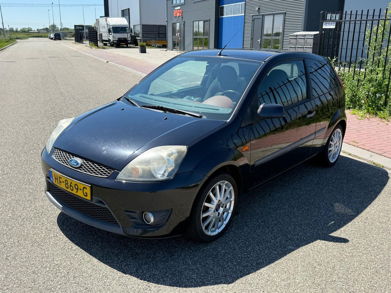Ford Fiesta - 1.4-16V Ambiente 1.4-16V Ambiente - AutoWereld.nl