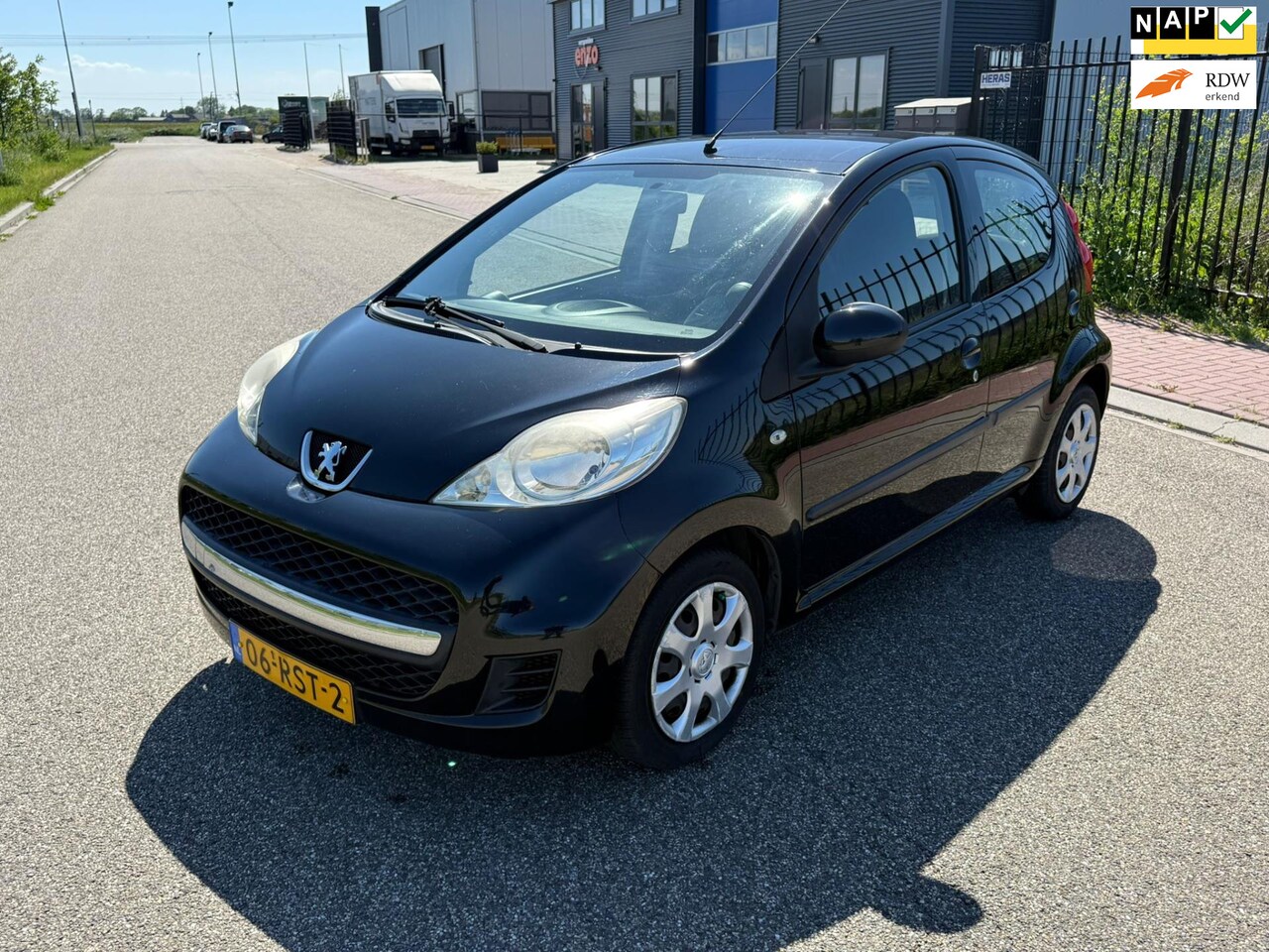 Peugeot 107 - 1.0-12V XS 1.0-12V XS - AutoWereld.nl