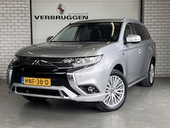 Mitsubishi Outlander - 2.4 PHEV Pure+ | Trekhaak | Carplay | PDC V+A | 18" LMV | All-in rijklaarprijs