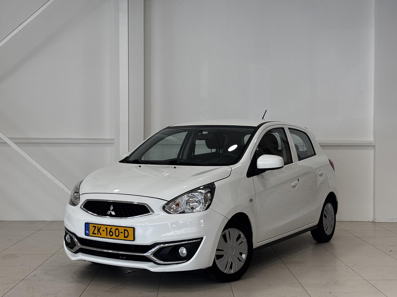 Mitsubishi Space Star - 1.0 Cool+ | Airco | 37.966 km! | 5deurs | Elektrische ramen en spiegels | NL - AutoWereld.nl