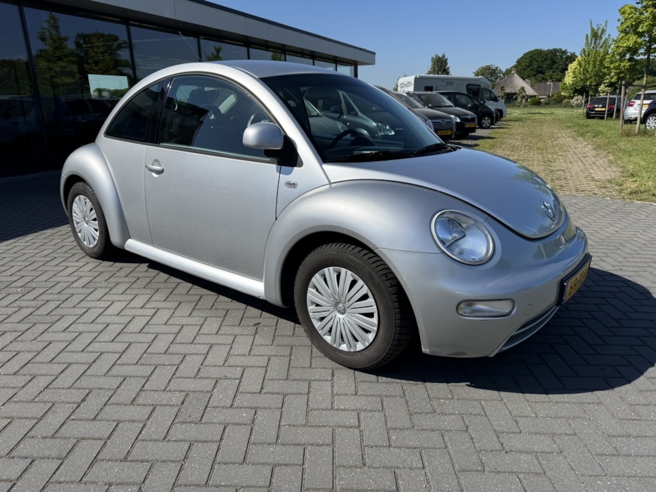Volkswagen New Beetle - 2.0 Highline 2.0 Highline - AutoWereld.nl