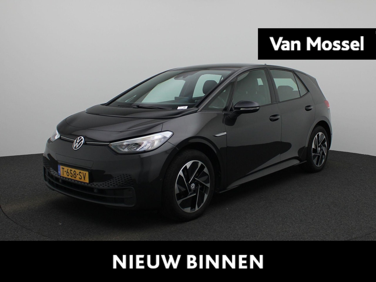 Volkswagen ID.3 - Pure 45 kWh 150 PK | Automaat | Camera | Navigatie | Parkeersensoren | Climate Control | S - AutoWereld.nl