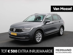 Volkswagen Tiguan - 1.5 TSI Life | Automaat | Navigatie | Stoel en Stuurwielverwarming | Automatische Airco |