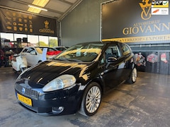 Fiat Grande Punto - 1.4-16V Ed. Lusso inraulen is mogelijk
