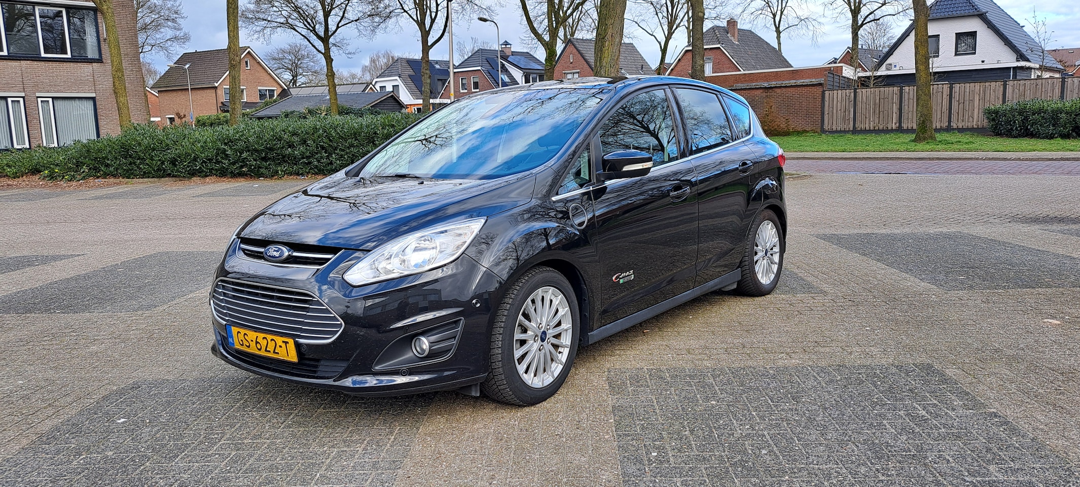 Ford C-Max - 2.0 Plug-in Hybrid Titanium Plus - AutoWereld.nl