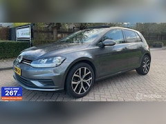 Volkswagen Golf - 7.5 1.6 TDI Highline Pano Carplay Leer
