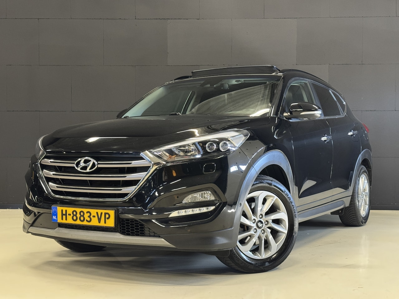 Hyundai Tucson - 1.6 T-GDi Premium 4WD 177PK Automaat | Panoramadak | Leder | Camera | Trekhaak | Stoelverw - AutoWereld.nl